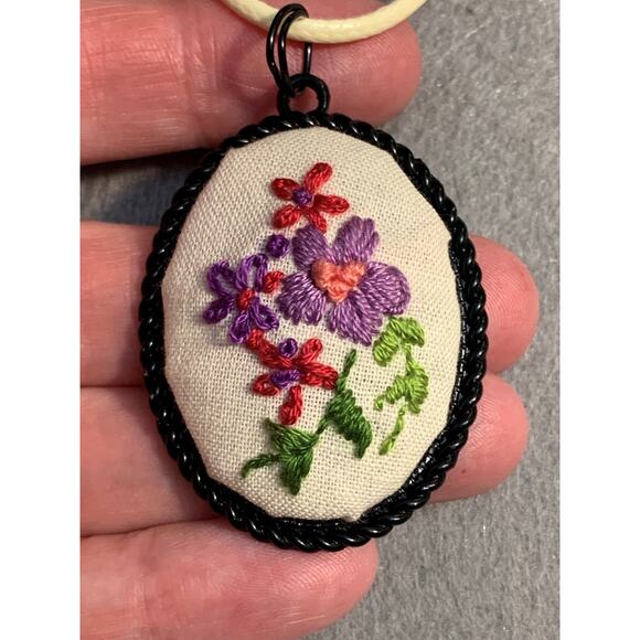 Handmade Embroidered Necklace Pendant with Purple Floral Bouquet - Picture 5 of 5